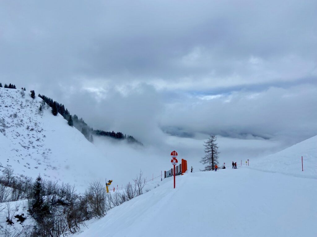 Schneespaß im Blindflug